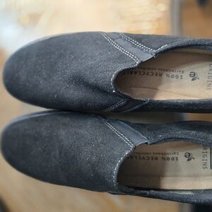 Earth Origins women's Black Suede Shoes